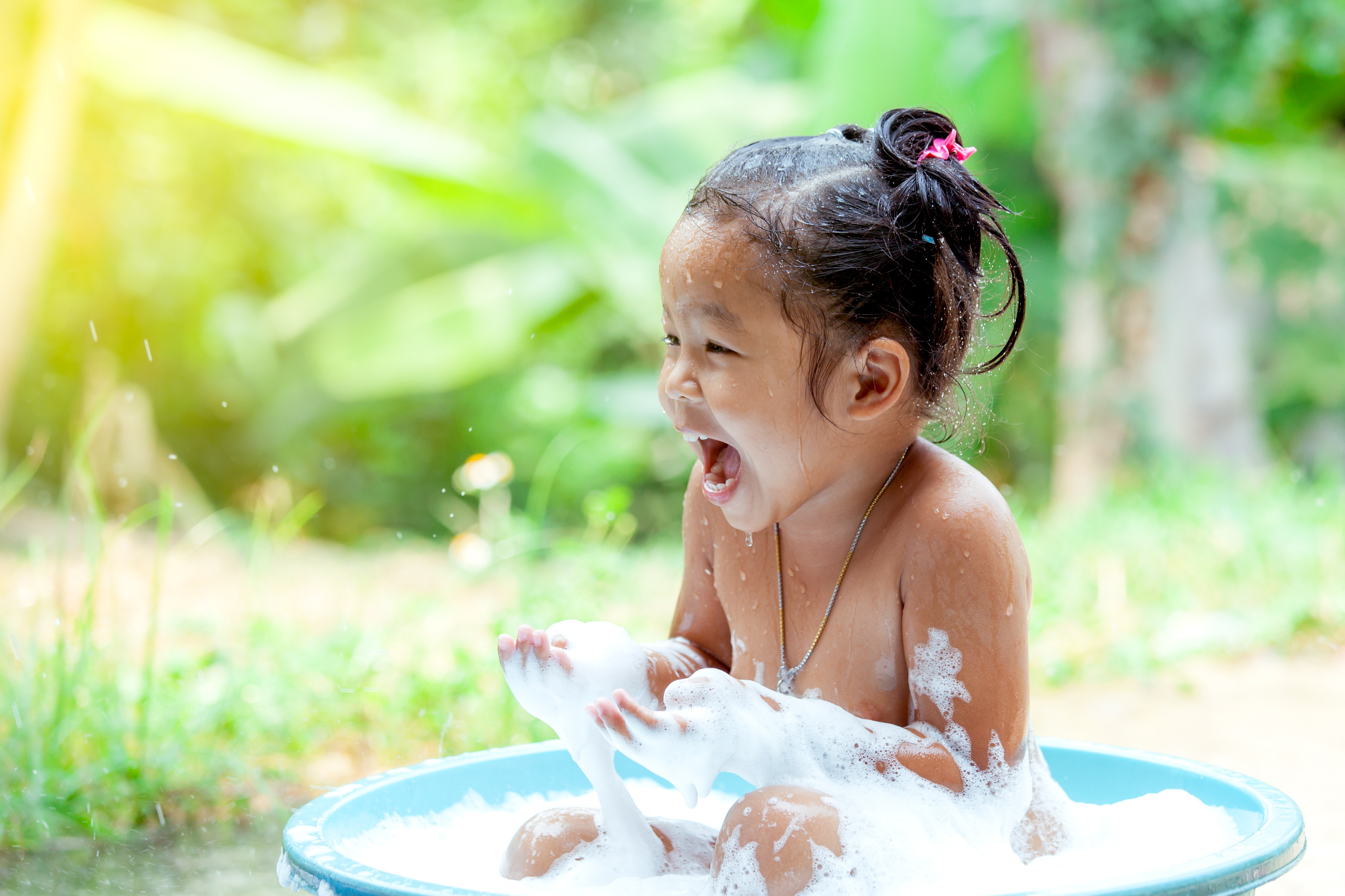 penyebab bisul pada anak, cara mengatasi bisul anak, obat bisul anak, kebersihan tubuh anak, bisul karena bakteri, Bunda, si Kecil